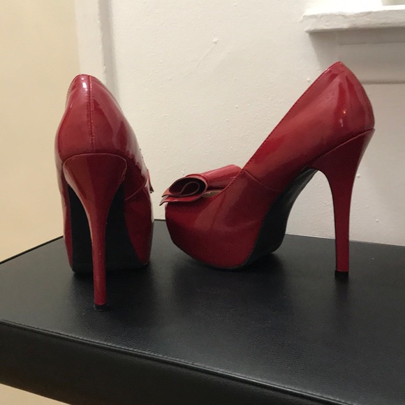 Red Peep Toe Pumps - Picture 5 of 7
